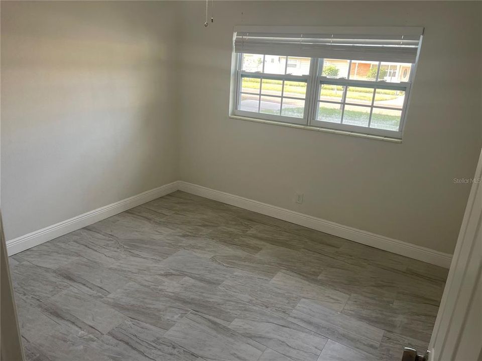 Под контрактом: $2,500 (3 спален, 2 ванн, 1164 Квадратных фут)