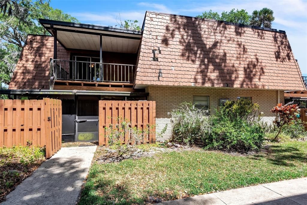 Recently Sold: $138,500 (2 beds, 2 baths, 1400 Square Feet)