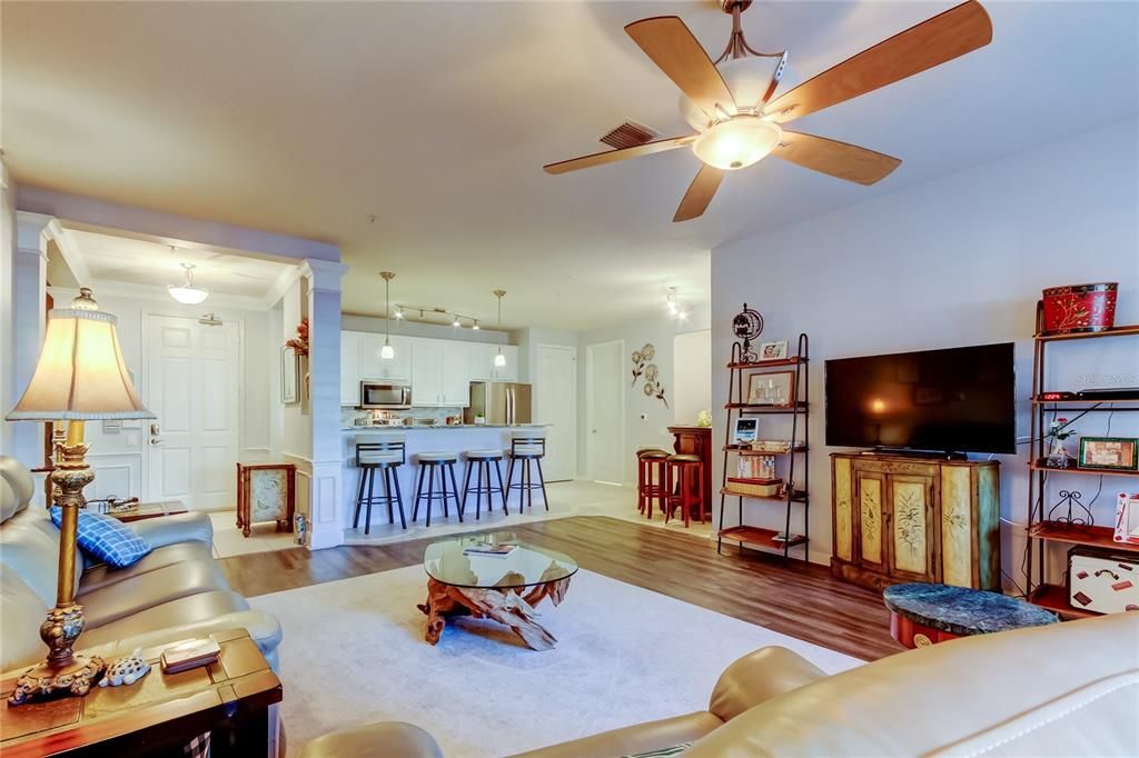 For Sale: $409,000 (2 beds, 2 baths, 1730 Square Feet)