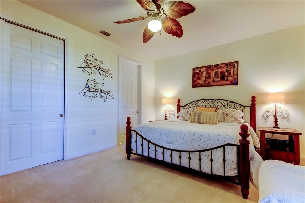 For Sale: $409,000 (2 beds, 2 baths, 1730 Square Feet)