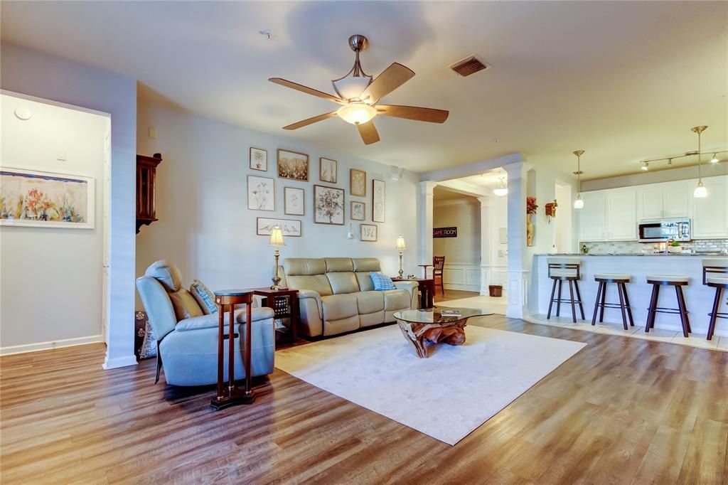 For Sale: $409,000 (2 beds, 2 baths, 1730 Square Feet)