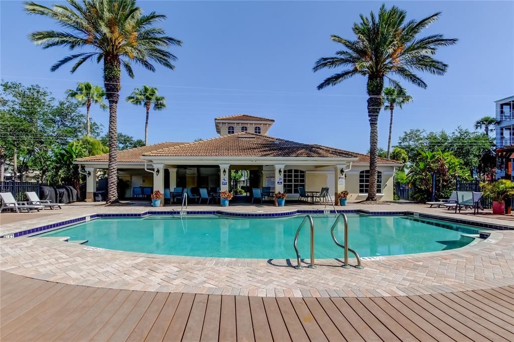 For Sale: $409,000 (2 beds, 2 baths, 1730 Square Feet)