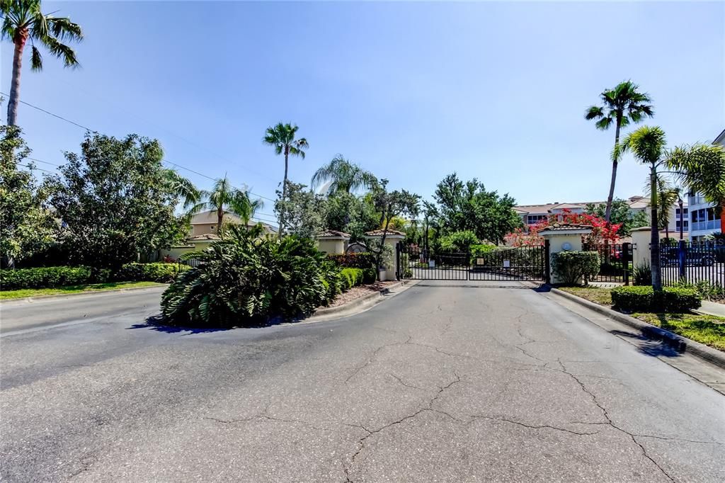 For Sale: $409,000 (2 beds, 2 baths, 1730 Square Feet)