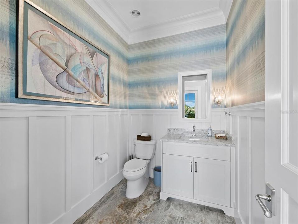 Под контрактом: $8,999,999 (4 спален, 4 ванн, 7497 Квадратных фут)