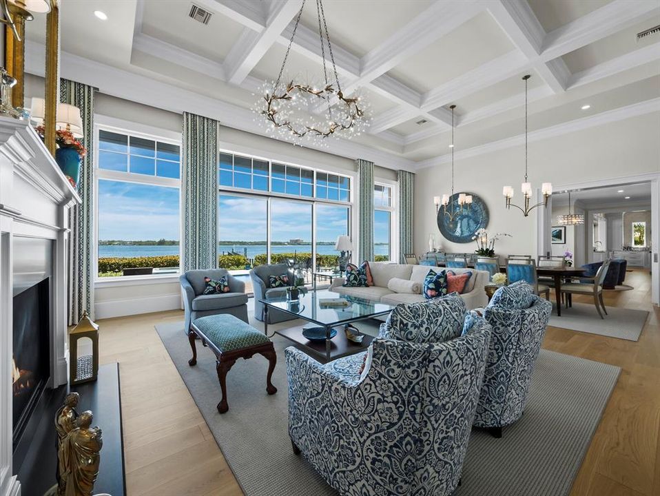 Под контрактом: $8,999,999 (4 спален, 4 ванн, 7497 Квадратных фут)