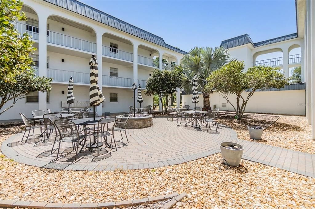 Activo con contrato: $145,000 (2 camas, 2 baños, 1170 Pies cuadrados)