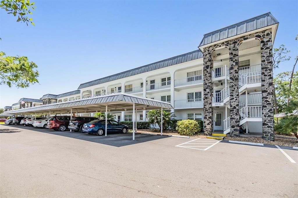 Activo con contrato: $145,000 (2 camas, 2 baños, 1170 Pies cuadrados)