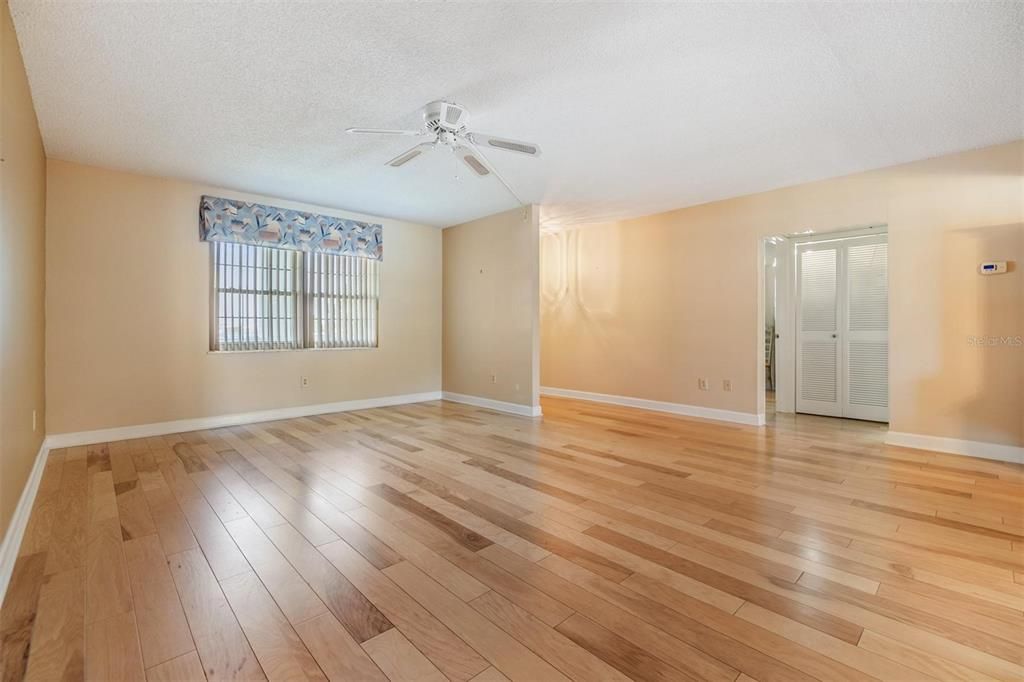 Activo con contrato: $145,000 (2 camas, 2 baños, 1170 Pies cuadrados)