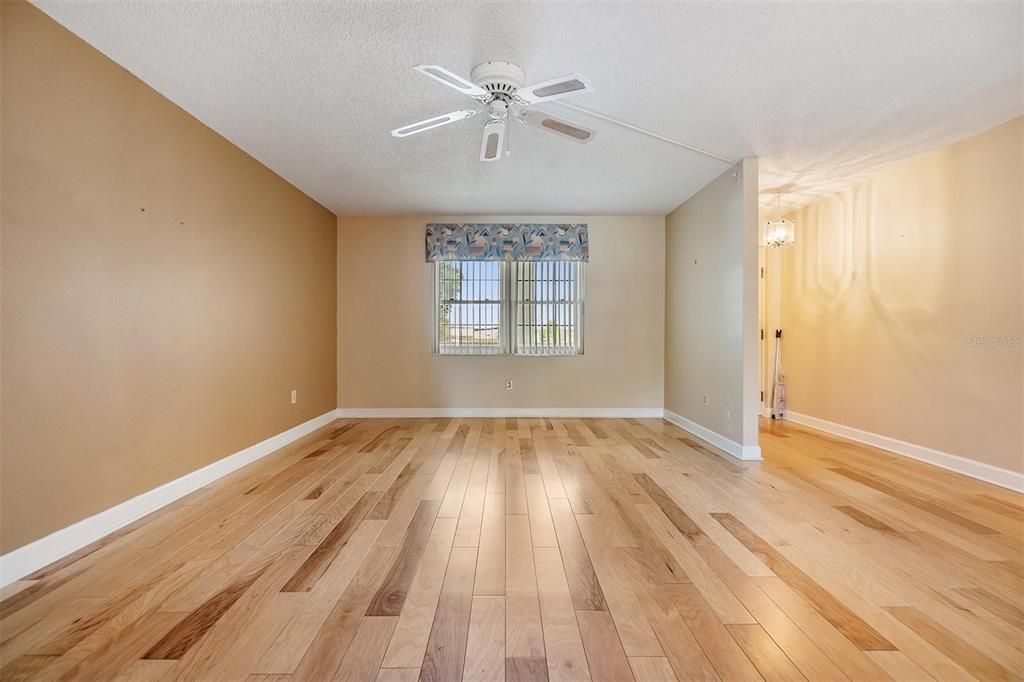 Activo con contrato: $145,000 (2 camas, 2 baños, 1170 Pies cuadrados)