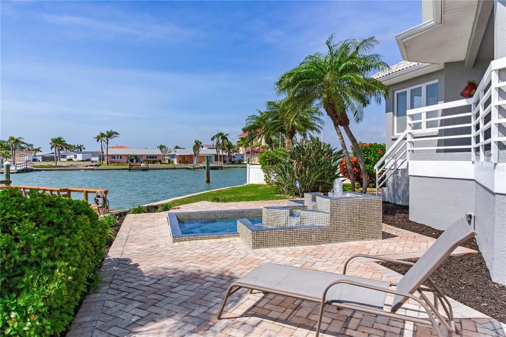 For Sale: $1,649,000 (3 beds, 3 baths, 2541 Square Feet)