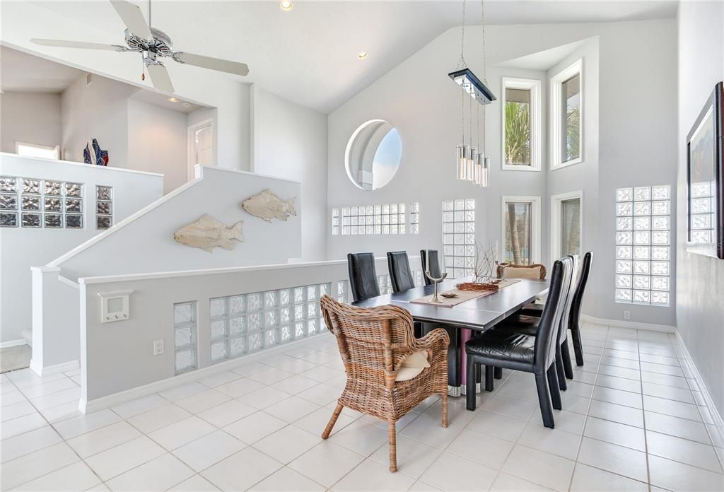 For Sale: $1,649,000 (3 beds, 3 baths, 2541 Square Feet)