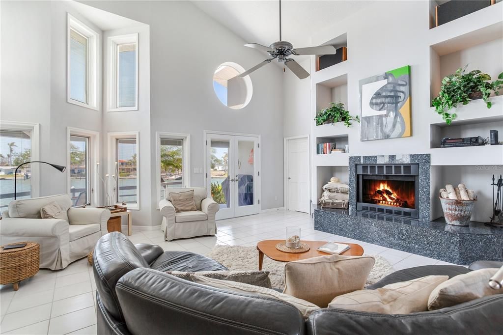 For Sale: $1,649,000 (3 beds, 3 baths, 2541 Square Feet)