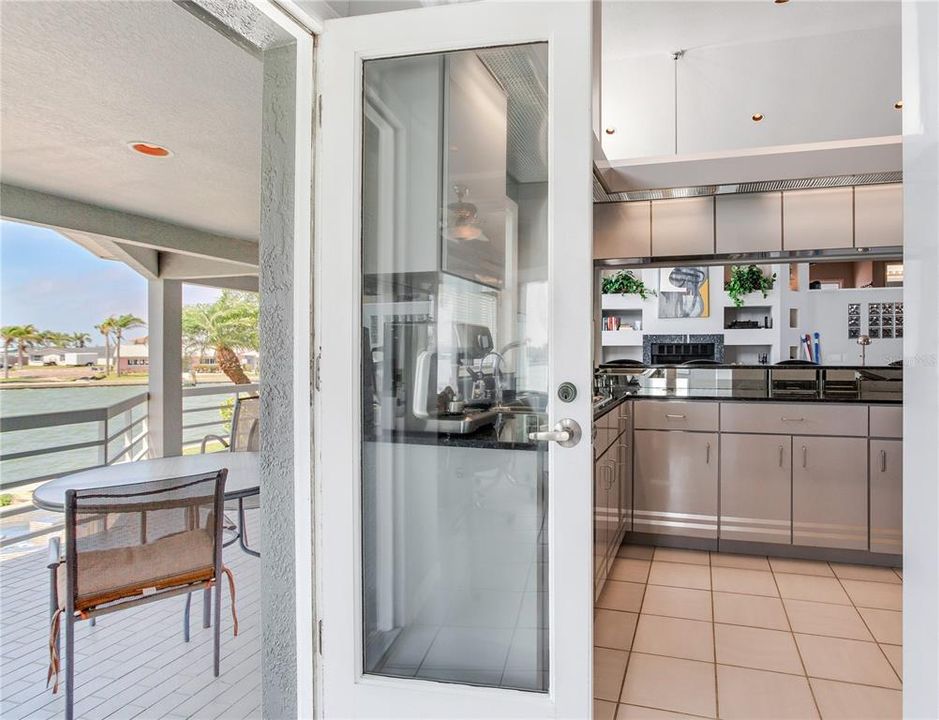 For Sale: $1,649,000 (3 beds, 3 baths, 2541 Square Feet)