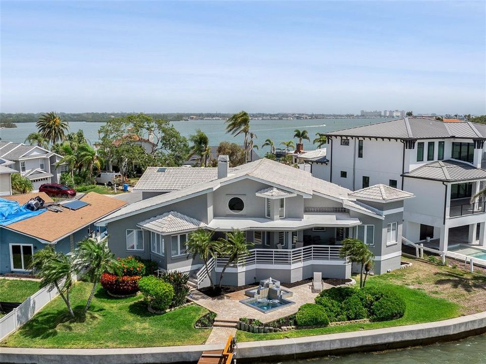 For Sale: $1,649,000 (3 beds, 3 baths, 2541 Square Feet)