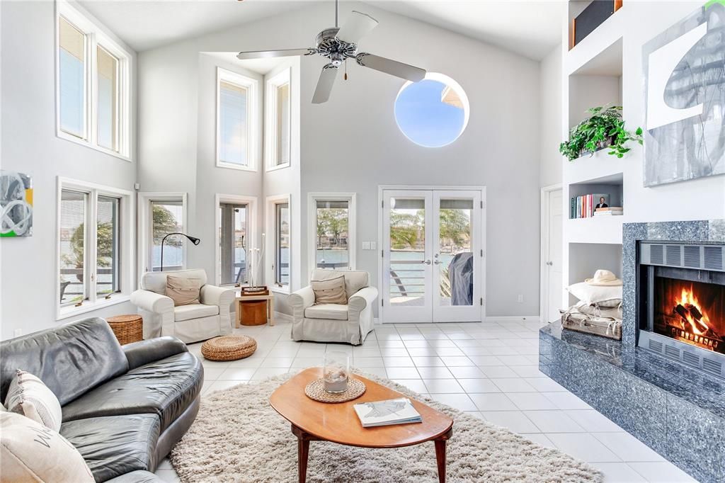 For Sale: $1,649,000 (3 beds, 3 baths, 2541 Square Feet)