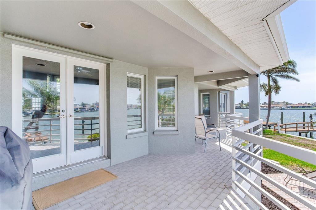 For Sale: $1,649,000 (3 beds, 3 baths, 2541 Square Feet)