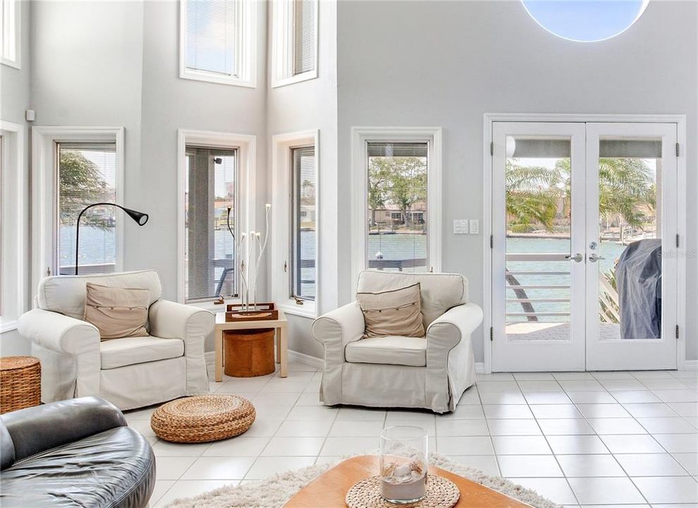 For Sale: $1,649,000 (3 beds, 3 baths, 2541 Square Feet)