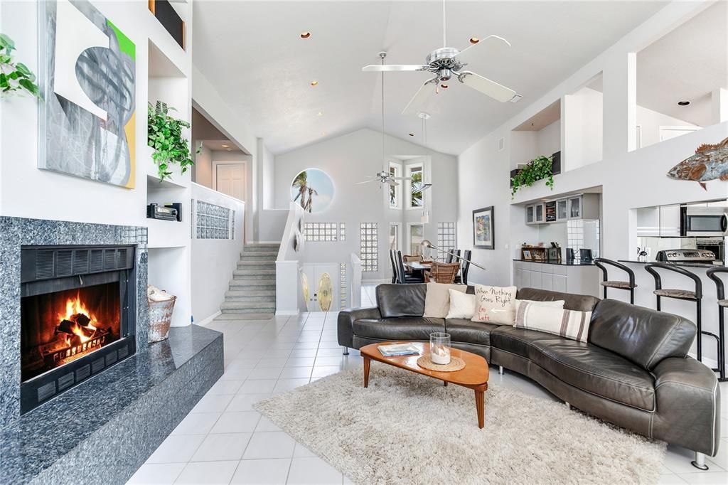 For Sale: $1,649,000 (3 beds, 3 baths, 2541 Square Feet)