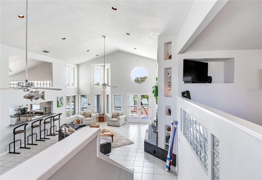 For Sale: $1,649,000 (3 beds, 3 baths, 2541 Square Feet)