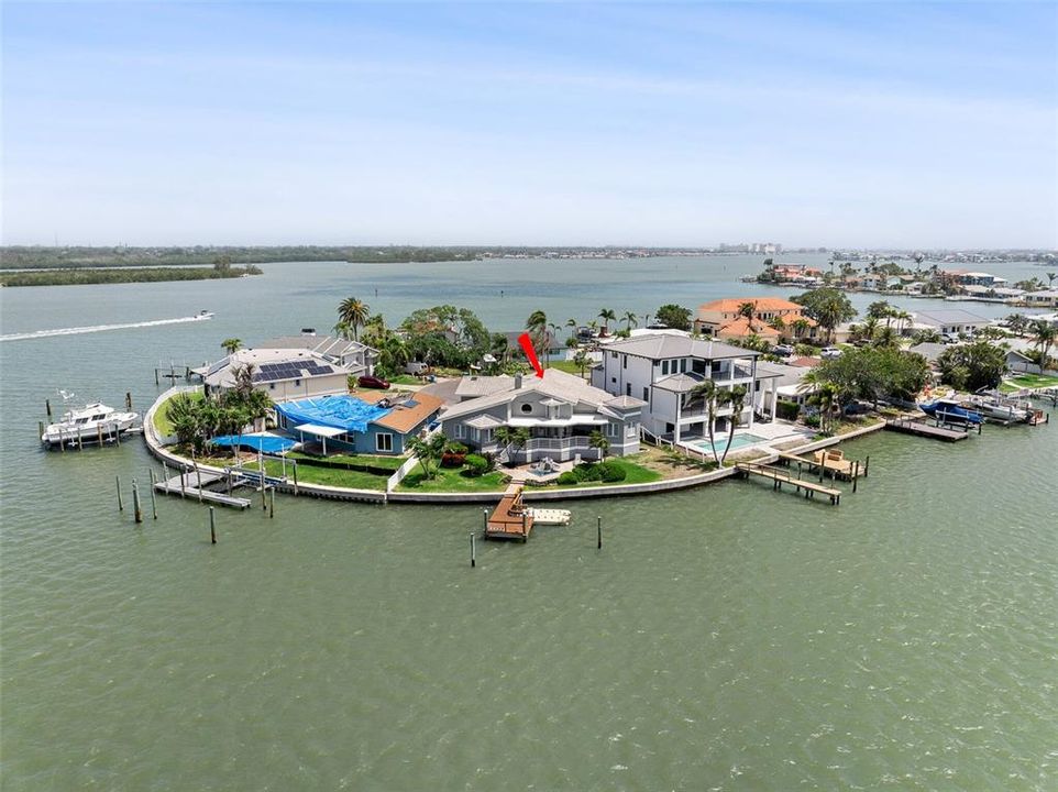 For Sale: $1,649,000 (3 beds, 3 baths, 2541 Square Feet)