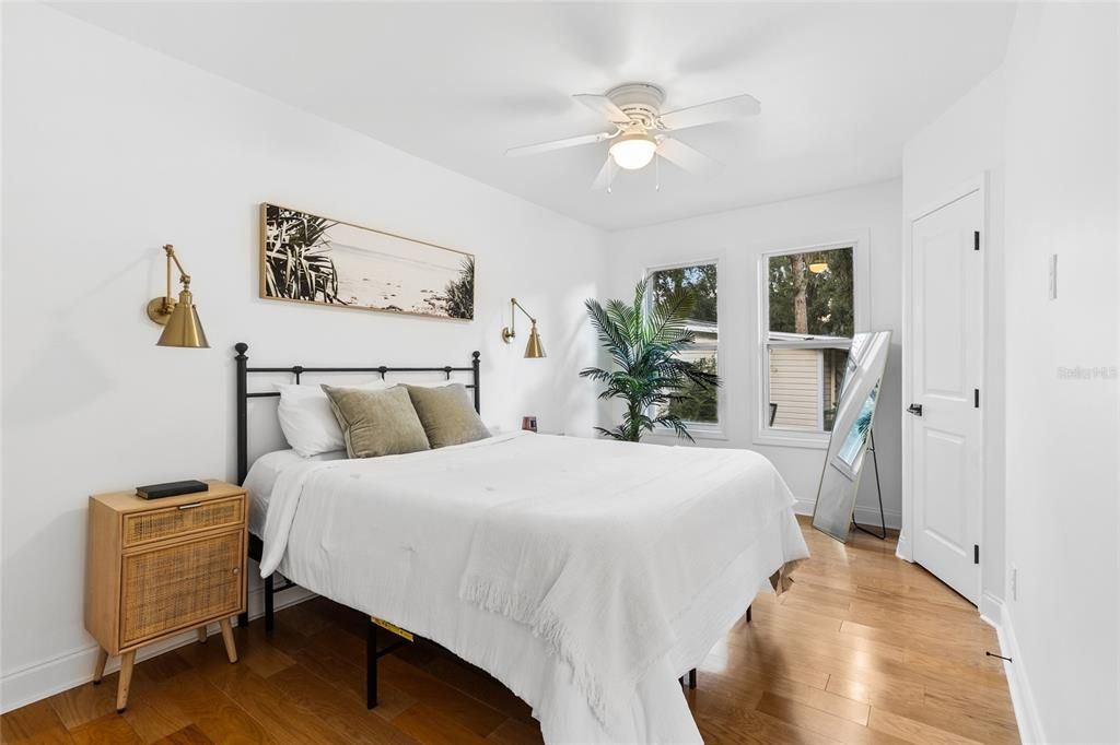 For Sale: $249,900 (3 beds, 2 baths, 1140 Square Feet)