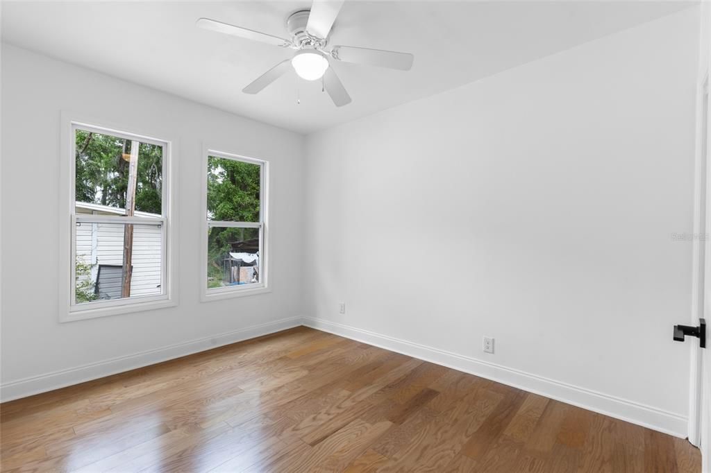 For Sale: $249,900 (3 beds, 2 baths, 1140 Square Feet)