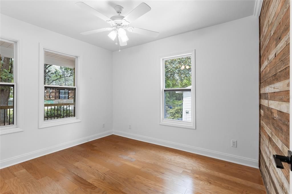 For Sale: $249,900 (3 beds, 2 baths, 1140 Square Feet)