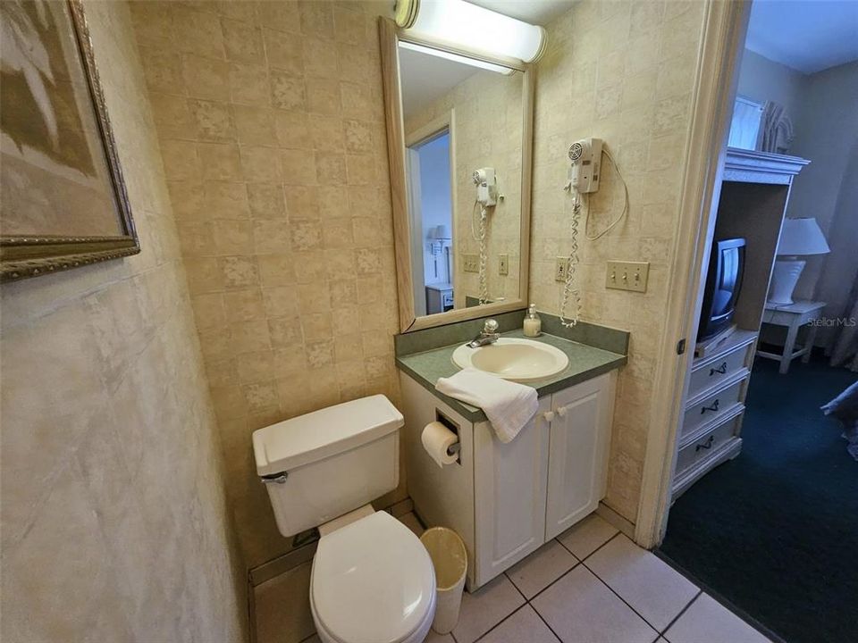 Activo con contrato: $229,000 (2 camas, 2 baños, 578 Pies cuadrados)