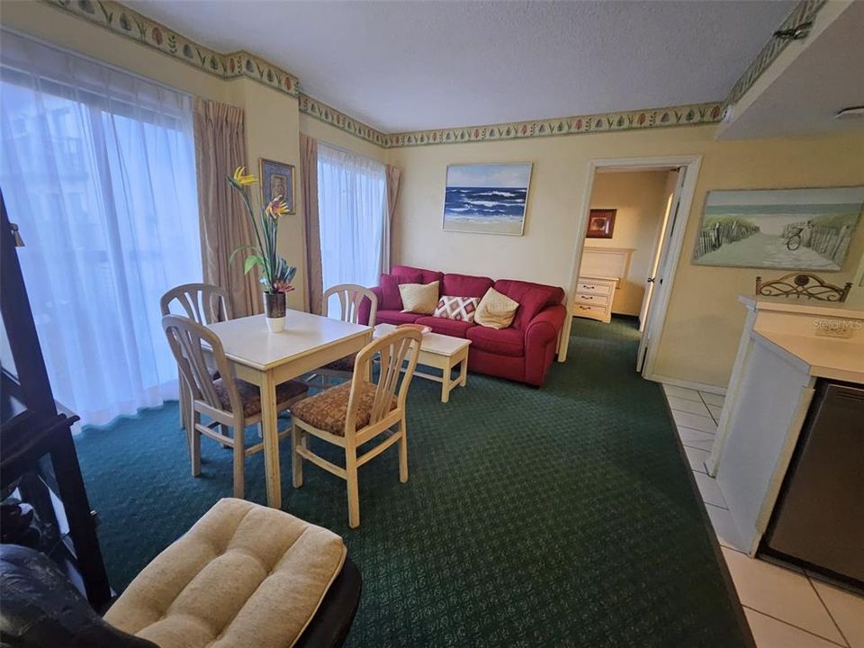 Activo con contrato: $229,000 (2 camas, 2 baños, 578 Pies cuadrados)