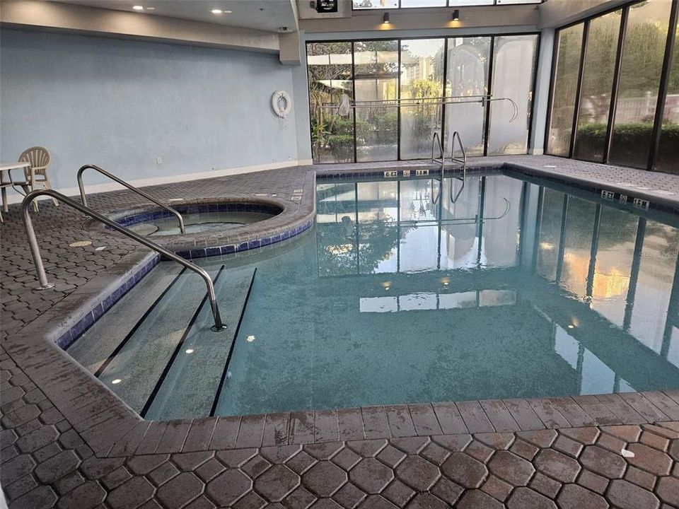 Activo con contrato: $229,000 (2 camas, 2 baños, 578 Pies cuadrados)