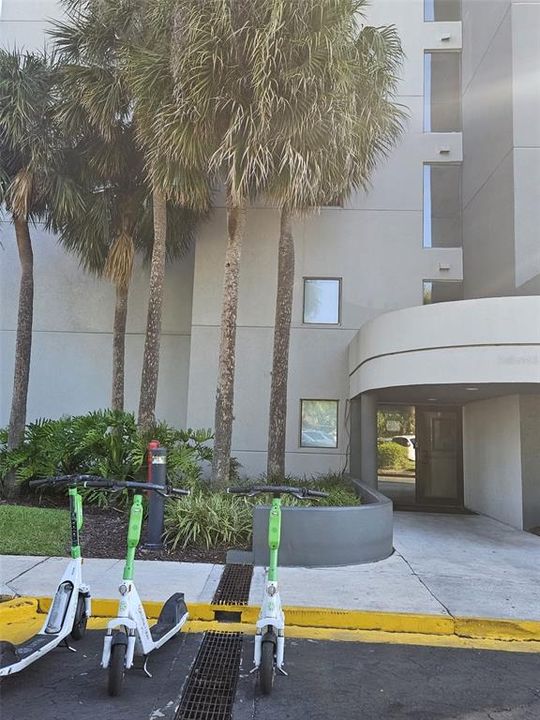 Activo con contrato: $229,000 (2 camas, 2 baños, 578 Pies cuadrados)