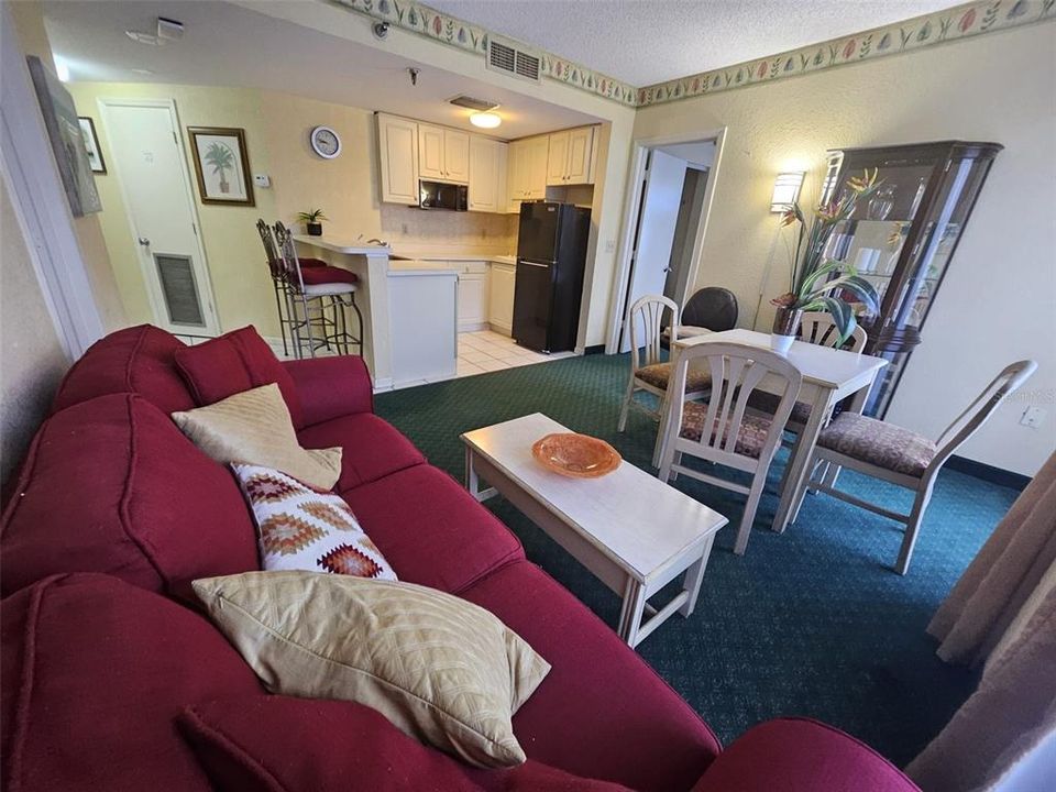 Activo con contrato: $229,000 (2 camas, 2 baños, 578 Pies cuadrados)