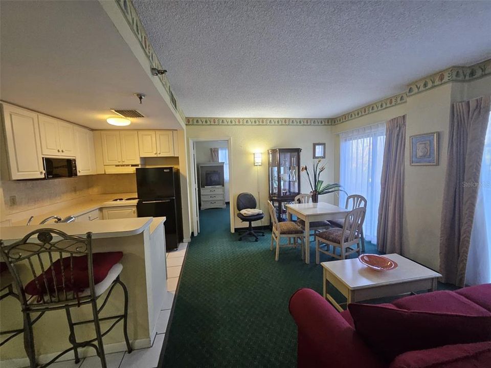 Activo con contrato: $229,000 (2 camas, 2 baños, 578 Pies cuadrados)