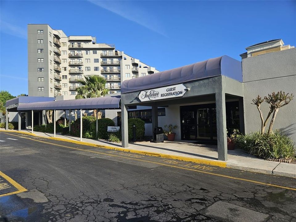 Activo con contrato: $229,000 (2 camas, 2 baños, 578 Pies cuadrados)