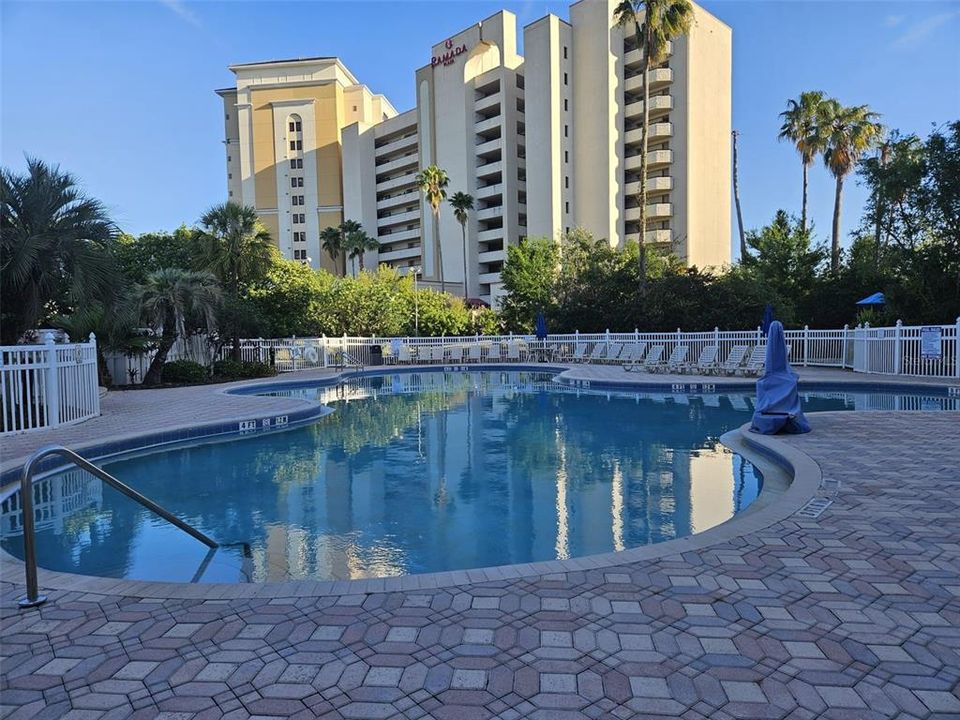 Activo con contrato: $229,000 (2 camas, 2 baños, 578 Pies cuadrados)