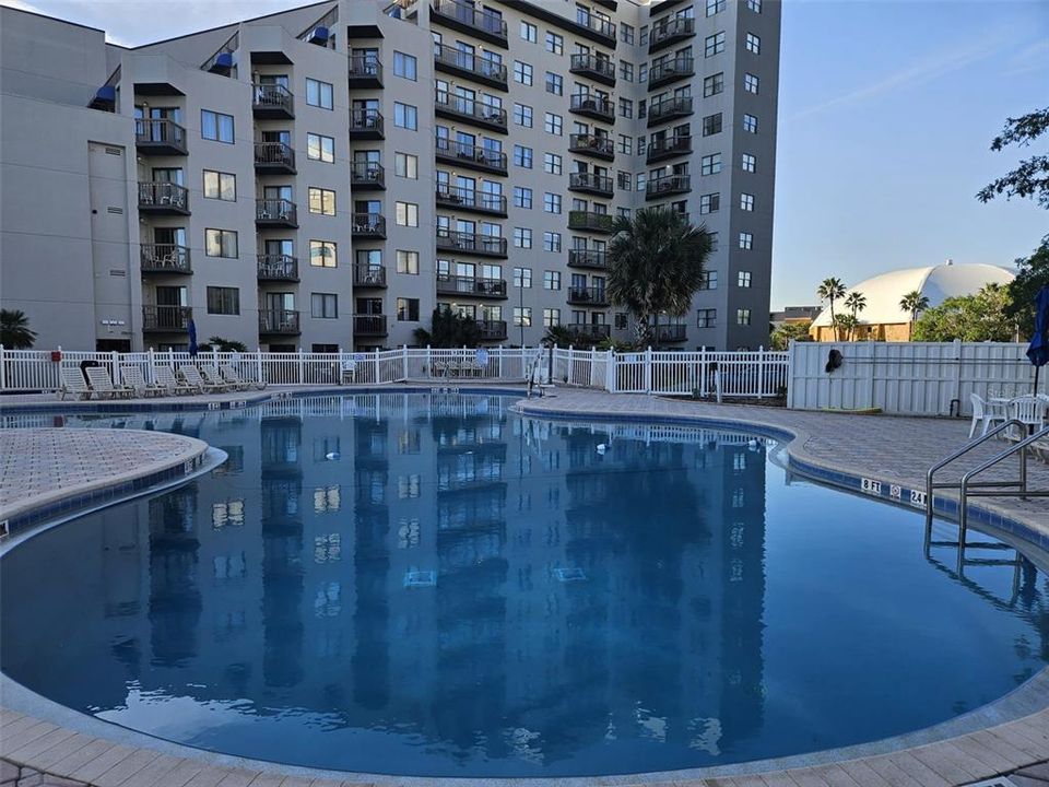 Activo con contrato: $229,000 (2 camas, 2 baños, 578 Pies cuadrados)