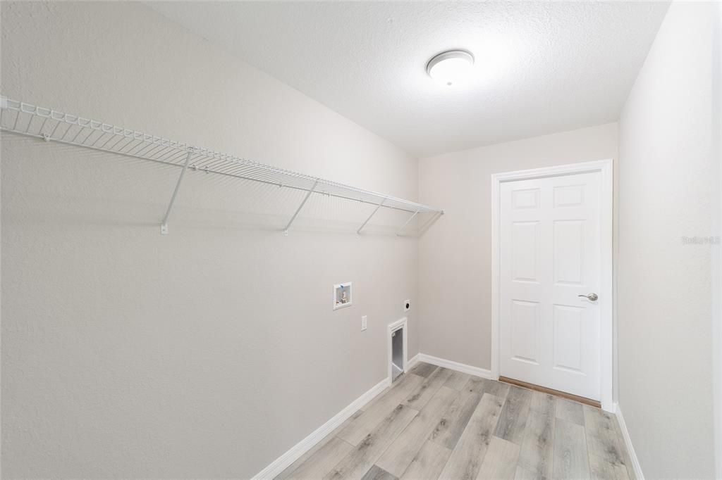 待售: $257,000 (3 贝兹, 2 浴室, 1475 平方英尺)