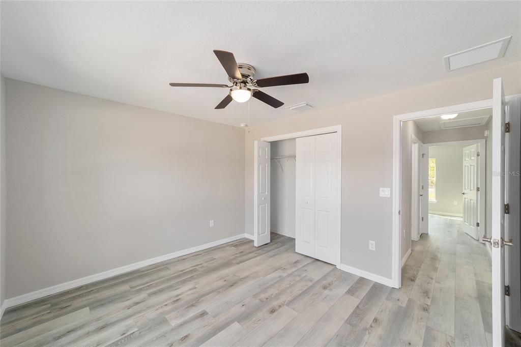 待售: $257,000 (3 贝兹, 2 浴室, 1475 平方英尺)