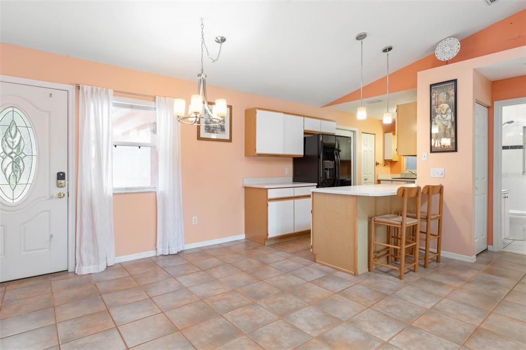 For Sale: $494,900 (2 beds, 2 baths, 1139 Square Feet)