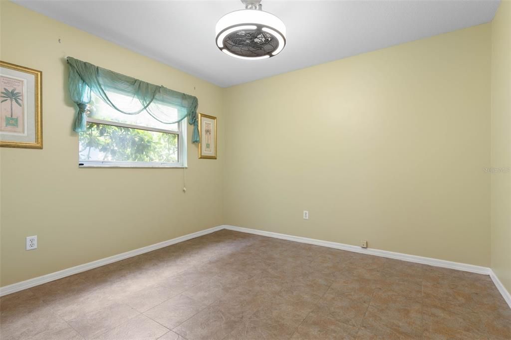 For Sale: $494,900 (2 beds, 2 baths, 1139 Square Feet)