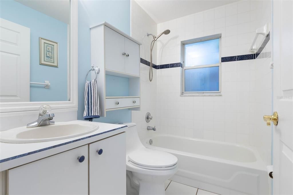 For Sale: $494,900 (2 beds, 2 baths, 1139 Square Feet)