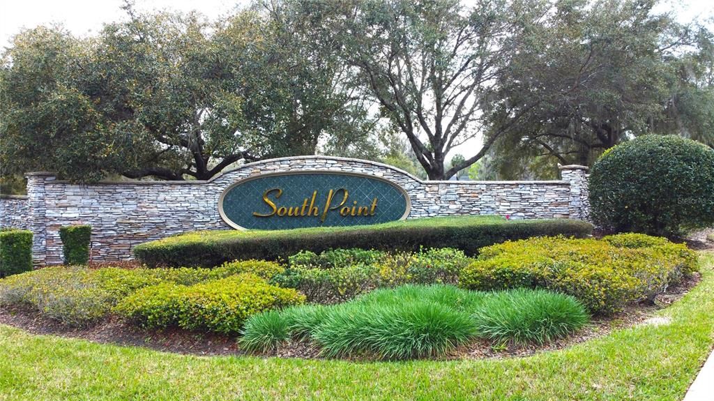 合同活跃: $1,659,000 (4 贝兹, 4 浴室, 3824 平方英尺)