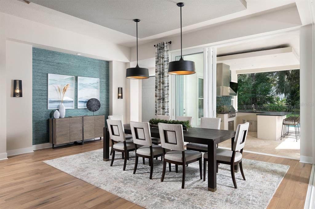 合同活跃: $1,659,000 (4 贝兹, 4 浴室, 3824 平方英尺)