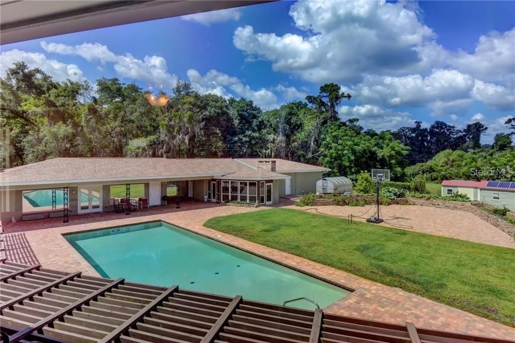 For Sale: $1,399,999 (5 beds, 5 baths, 5946 Square Feet)