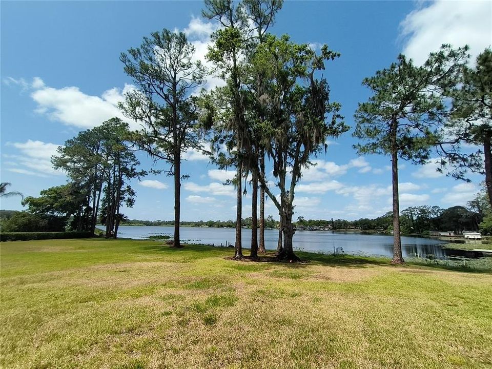 For Sale: $1,399,999 (5 beds, 5 baths, 5946 Square Feet)