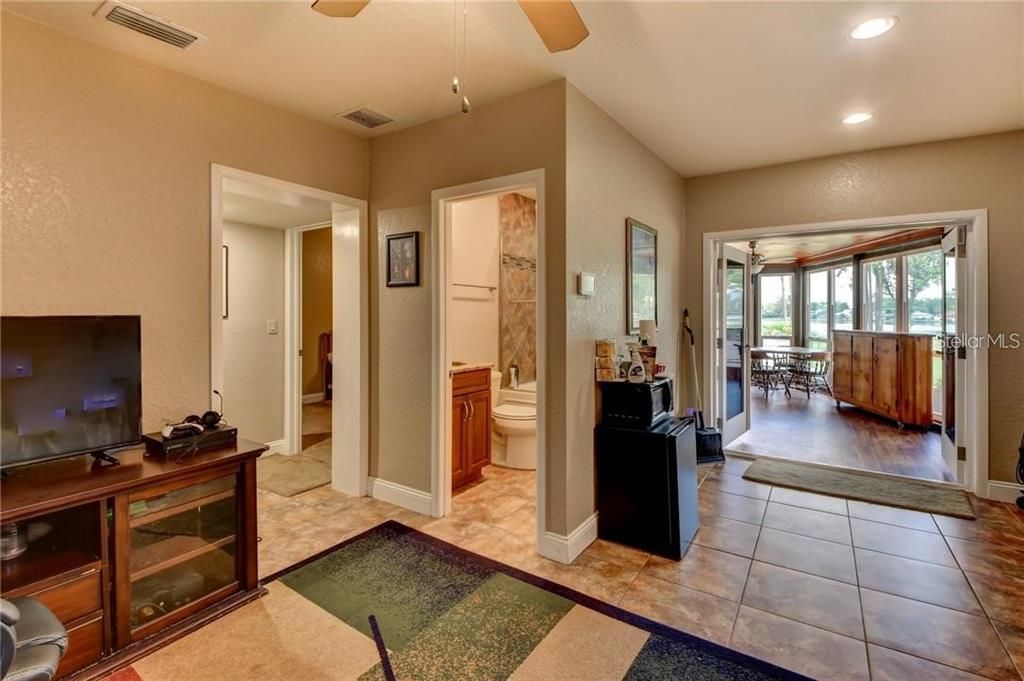 For Sale: $1,399,999 (5 beds, 5 baths, 5946 Square Feet)