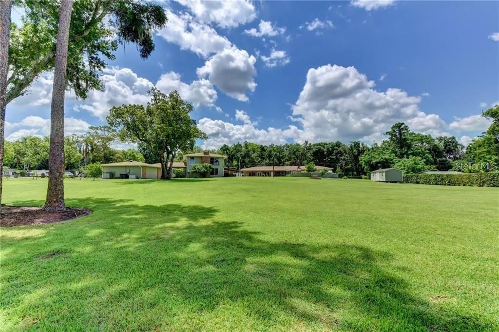 For Sale: $1,399,999 (5 beds, 5 baths, 5946 Square Feet)