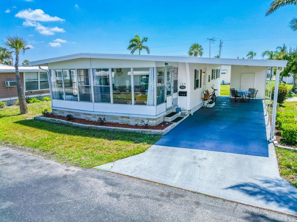 Recently Sold: $140,000 (2 beds, 2 baths, 768 Square Feet)