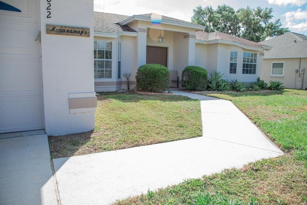 待售: $299,900 (3 贝兹, 2 浴室, 1623 平方英尺)