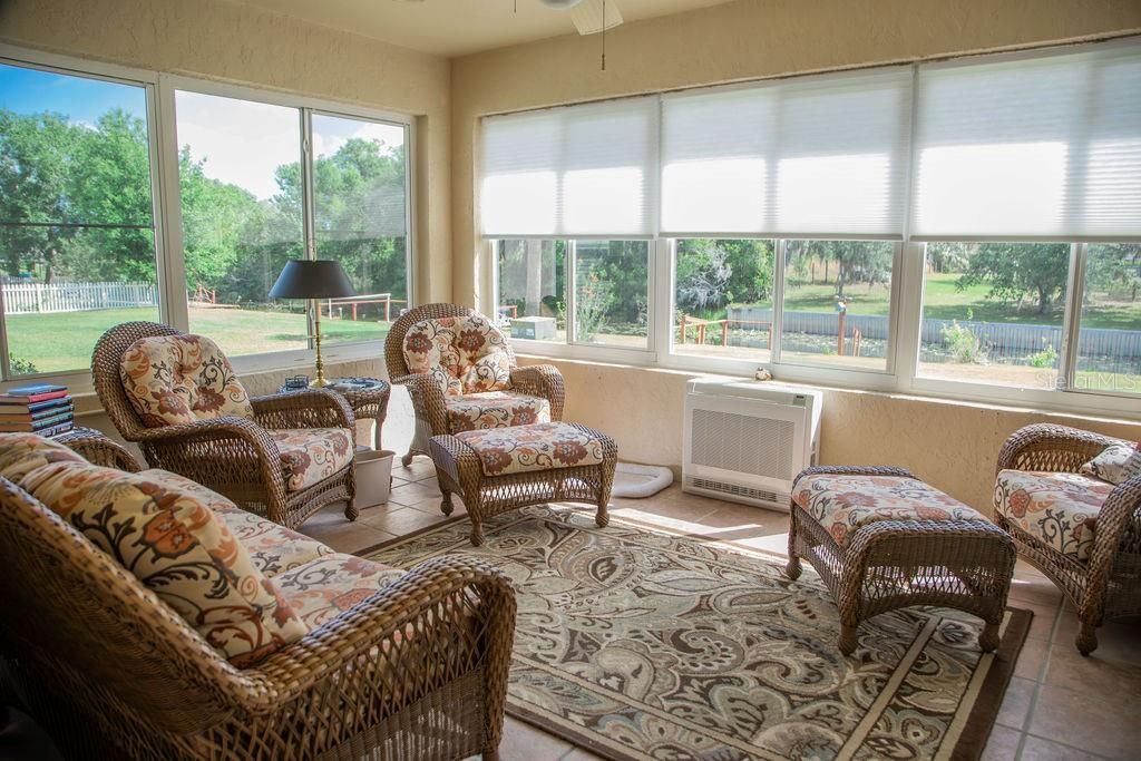 待售: $299,900 (3 贝兹, 2 浴室, 1623 平方英尺)